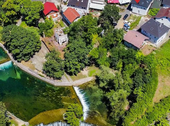 アパート “centar “ ヤイツェ